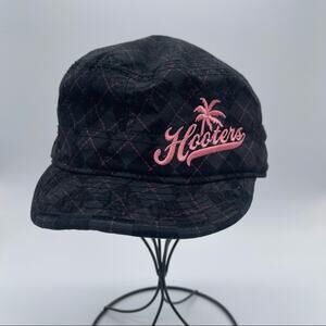 Hooters Cadet Style Cap. In excellent condition!!